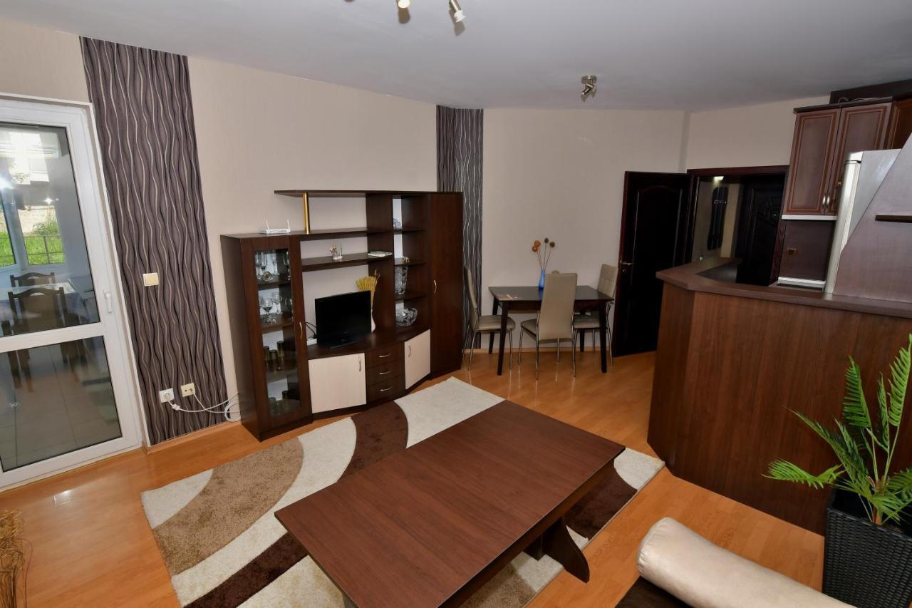Апартамент За Гости Георгиеви Veliko Tărnovo Exteriör bild
